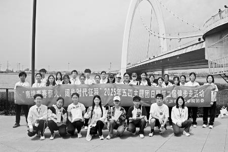           賡續(xù)青春薪火，闊步時(shí)代征程。 圖片由山西大學(xué)歷史文化學(xué)院提供        